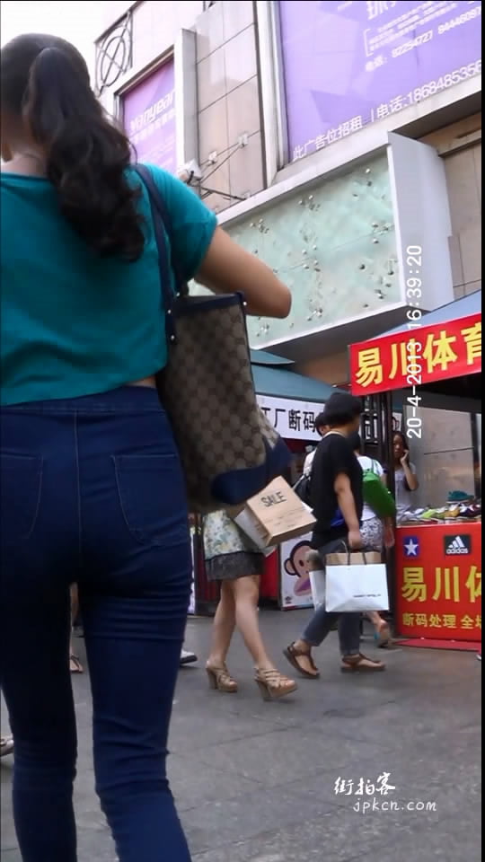 街拍美女 街拍美腿